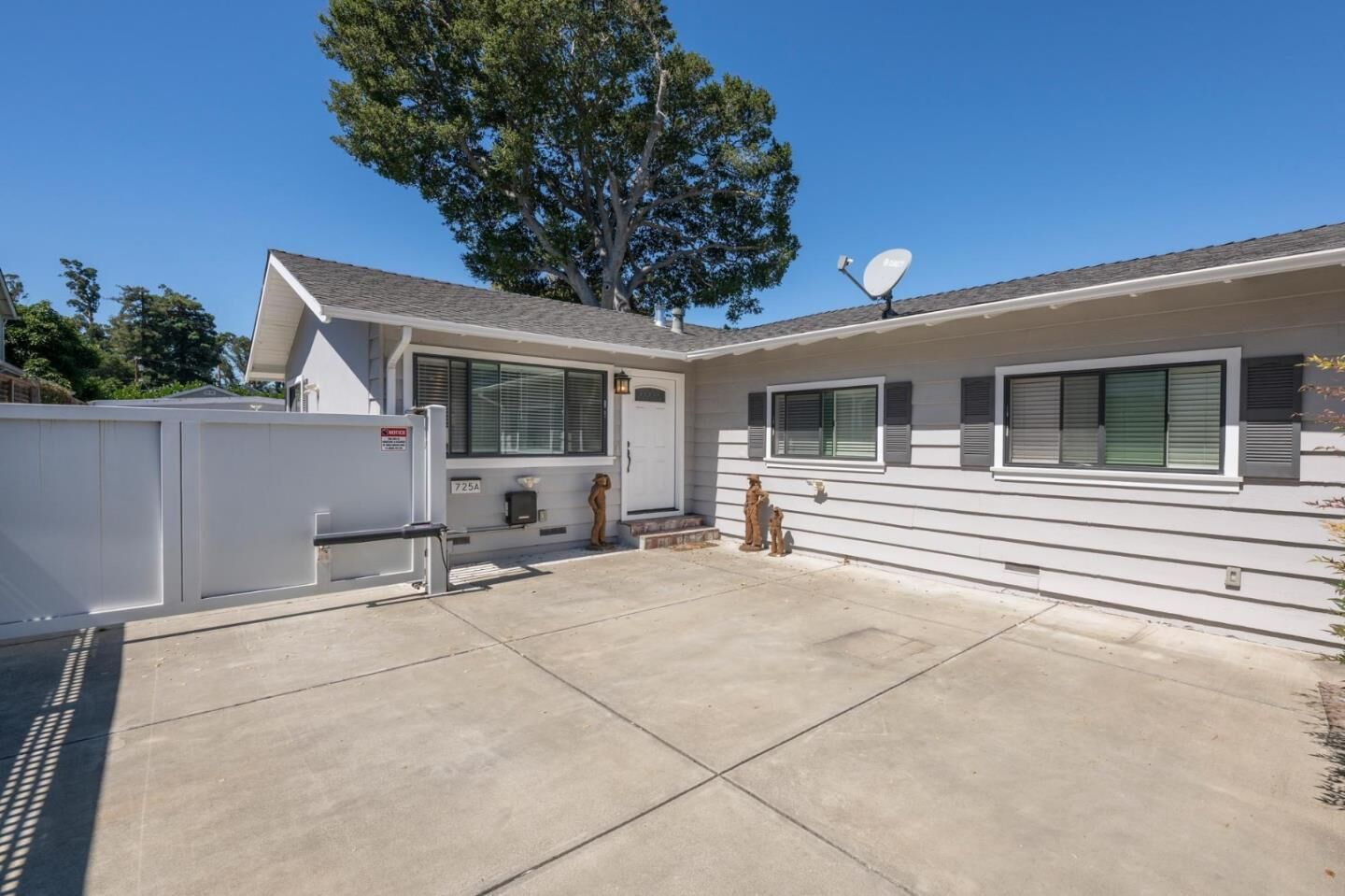 Property Photo:  725 Laurel Avenue A  CA 94010 