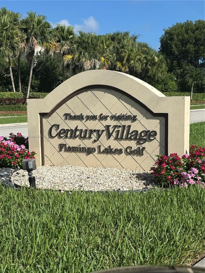 Property Photo: 1401 SW 135th Ter 105H FL 33027