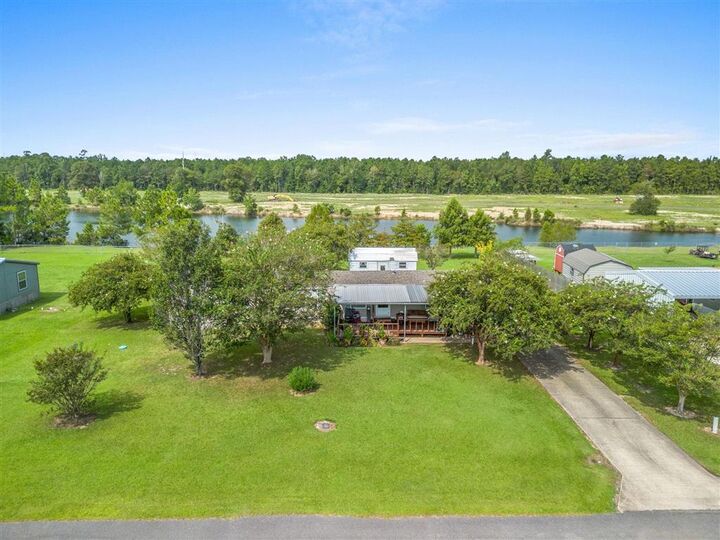 Property Photo:  2043 E Holbrook Circle E  LA 70663 