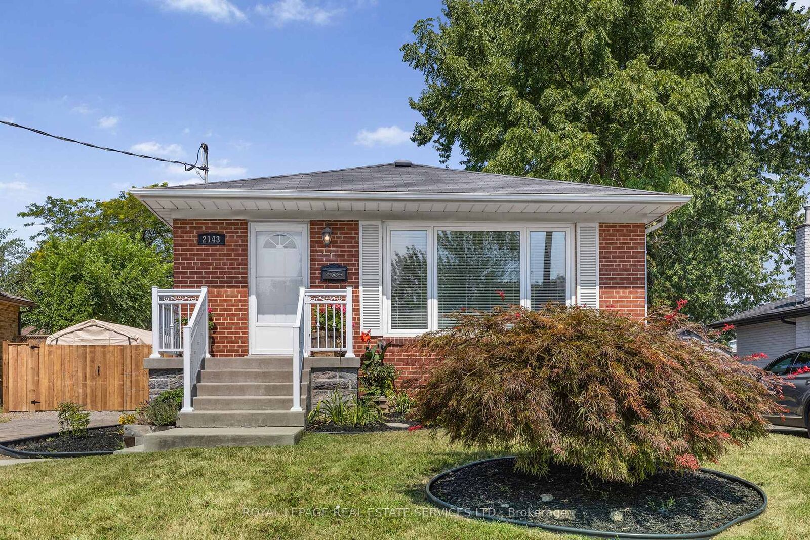 Property Photo: 2143 Mountainside Drive ON L7P 1B3