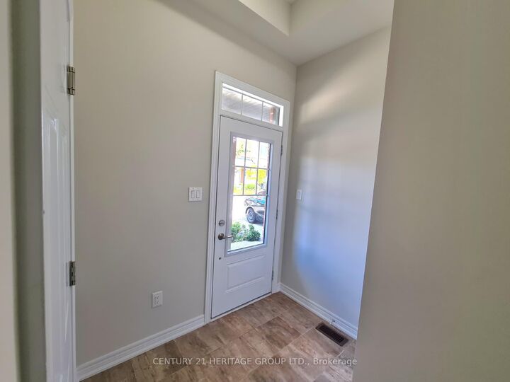 Property Photo: 6 Snowberry Lane ON L8K 0A4