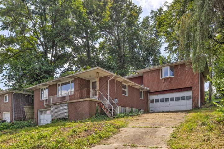 Property Photo:  230 Clairmont St  PA 15642 