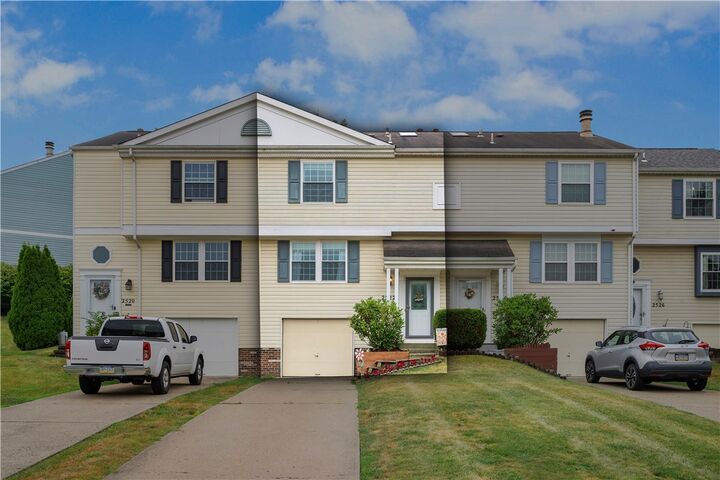 Property Photo:  2522 Hawthorne Dr  PA 15071 