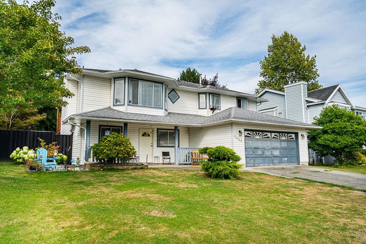 Photo de la propriété: 14263 67 Avenue BC V3W 0P5