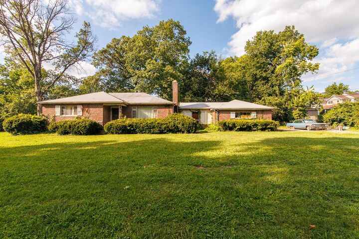 Property Photo: 1956 Bluff Avenue OH 43212