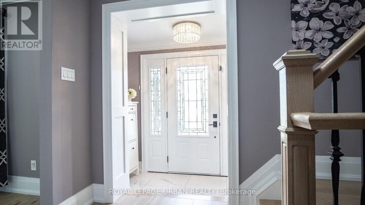 Property Photo: 4 Deerfield Crescent ON L6T 1K6