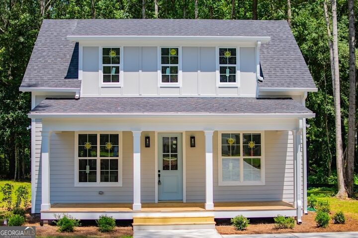 Property Photo: 479 West Avenue GA 30108