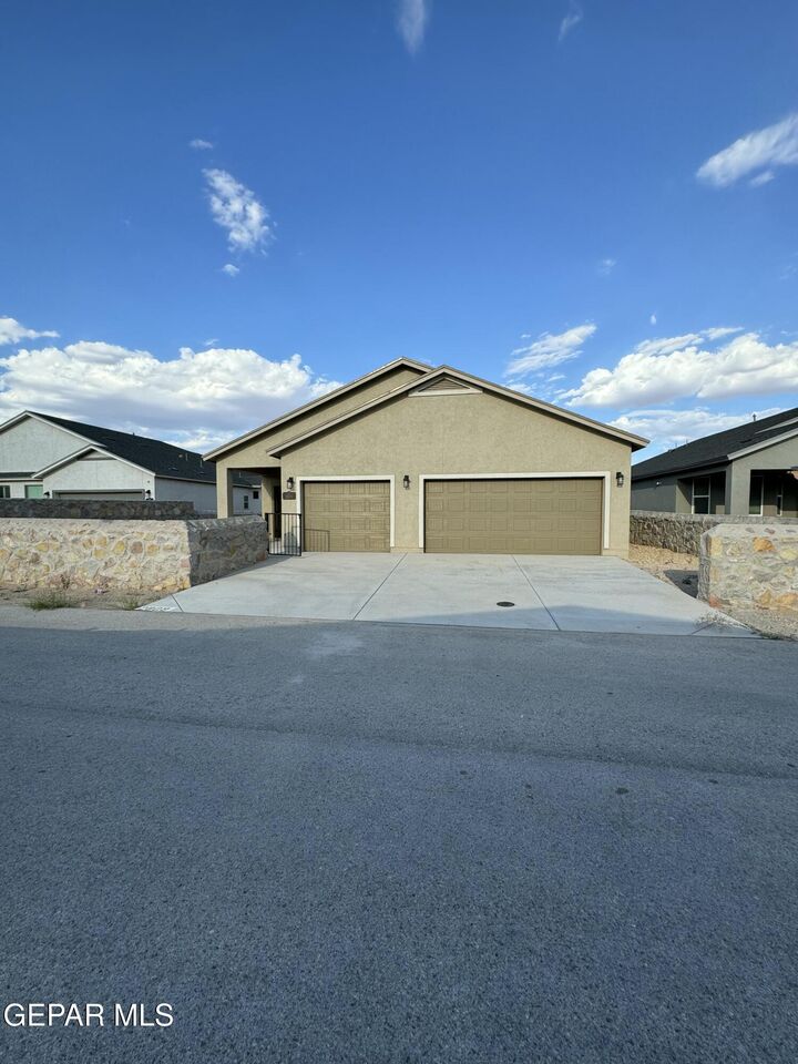 Property Photo: 2809 Mike Price Drive TX 79938