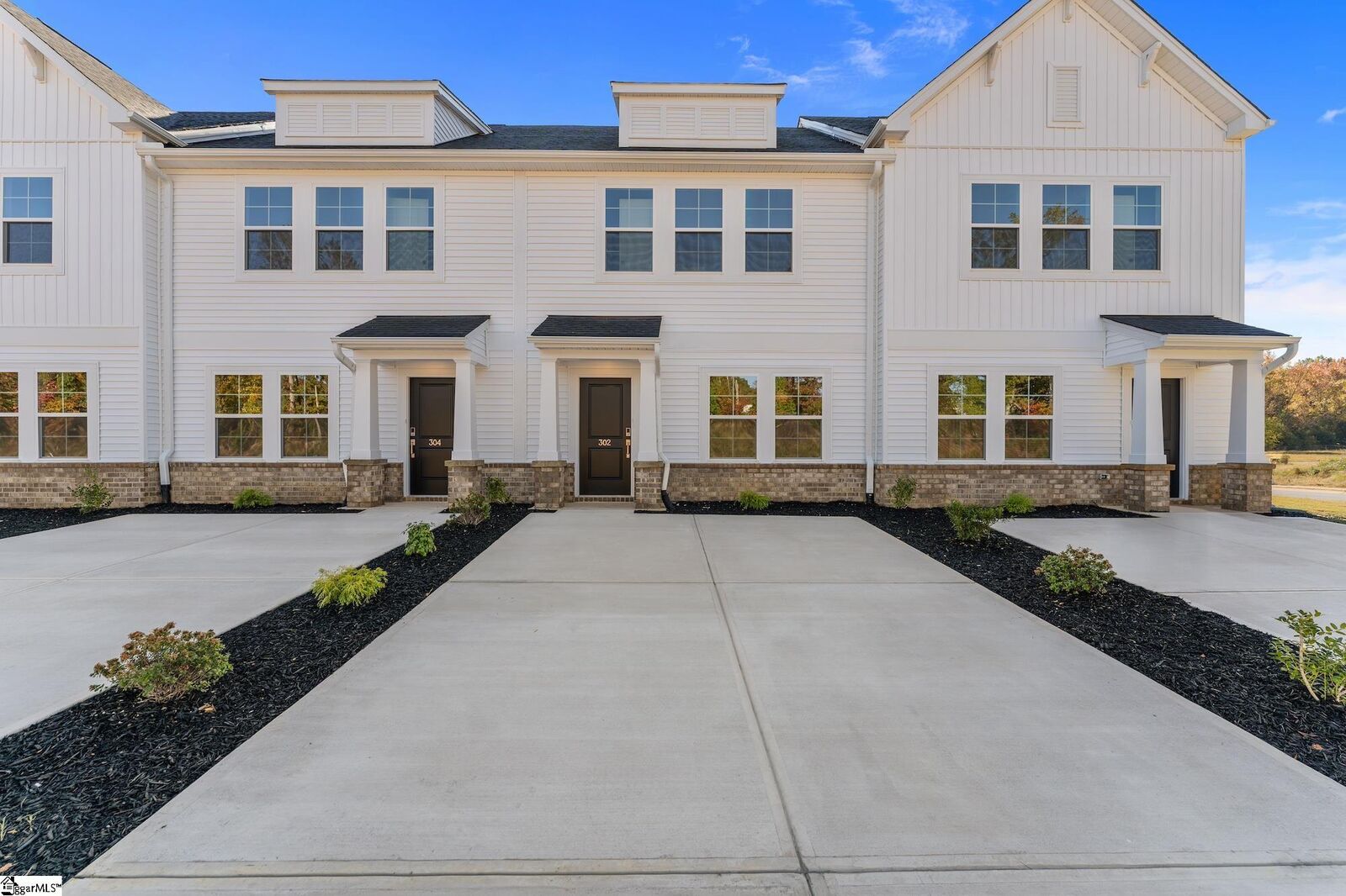 Property Photo:  302 Cambrian Court  SC 29687 