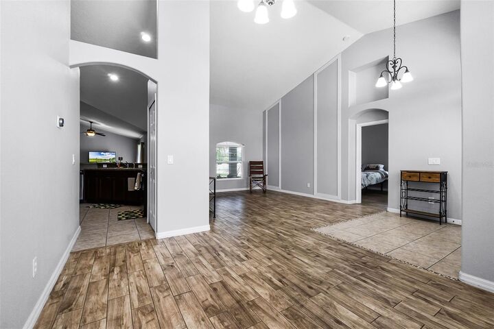 Property Photo:  4119 Maidu Court  FL 34772