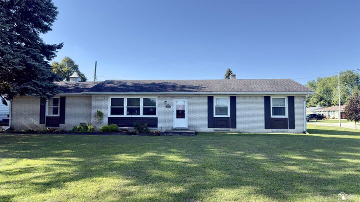 Property Photo:  1338 Calgary Drive  MI 48162-2858 