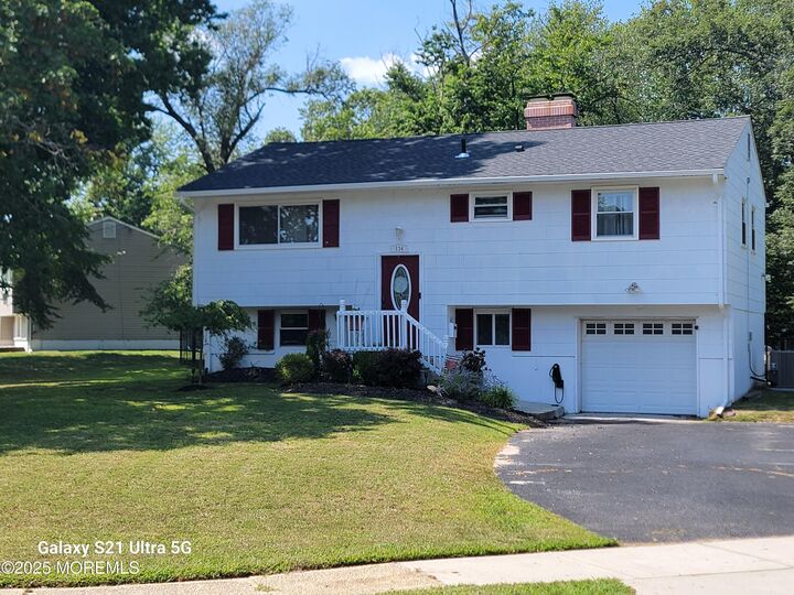 134 Darien Road  Howell NJ 07731 photo