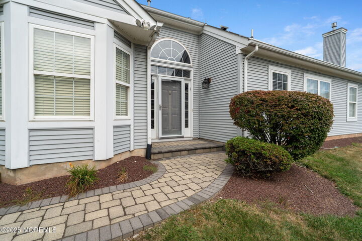 Property Photo:  11 Narrowbrook Court  NJ 07726 
