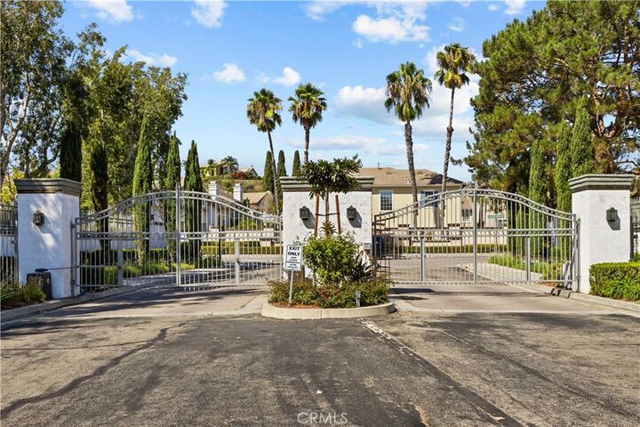Property Photo: 9 Merano CA 92692