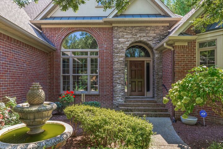 Property Photo: 1504 Winterberry Dr TN 37130