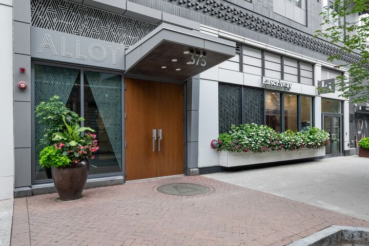 Property Photo:  375 Canal Street 815  MA 02145 