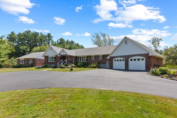 Property Photo:  4 Wildmeadow Rd  MA 01921 