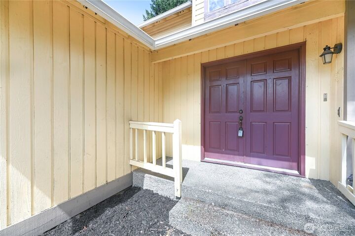 Property Photo:  22114  109th Pl SE  WA 98031 