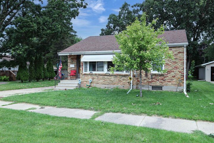 Property Photo: 1034 Adams Avenue WI 54902