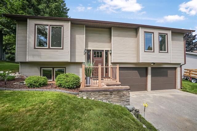 Property Photo:  1408 Arnold Court  MI 49684 