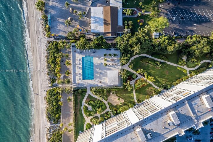 615 E Ocean Dr 6A  Key Biscayne FL 33149 photo