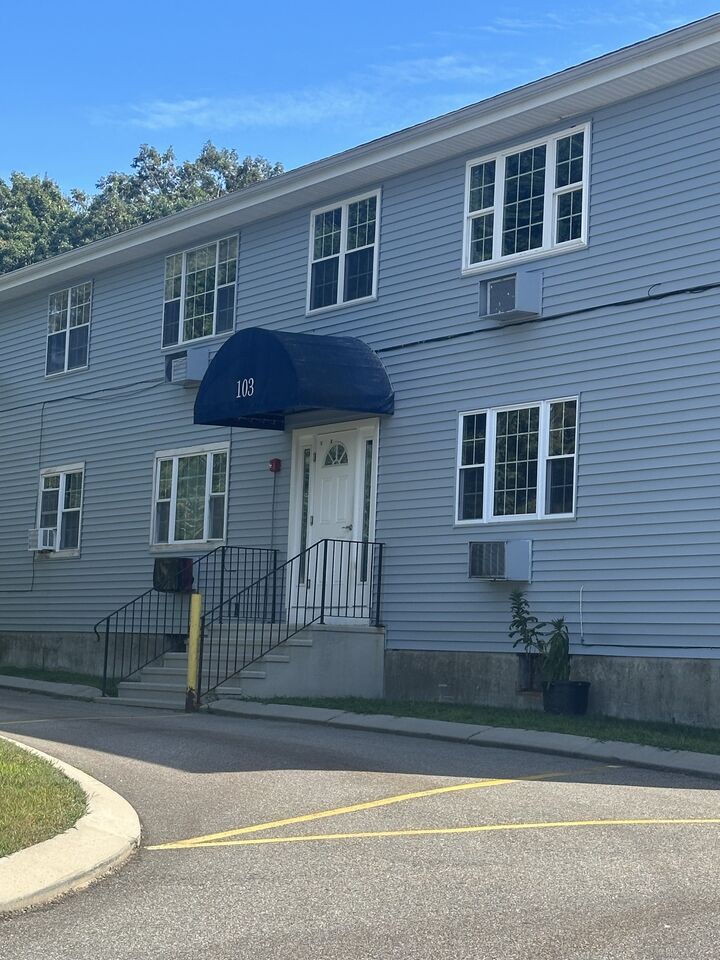Property Photo: 103 Horse Pond Road CT 06420