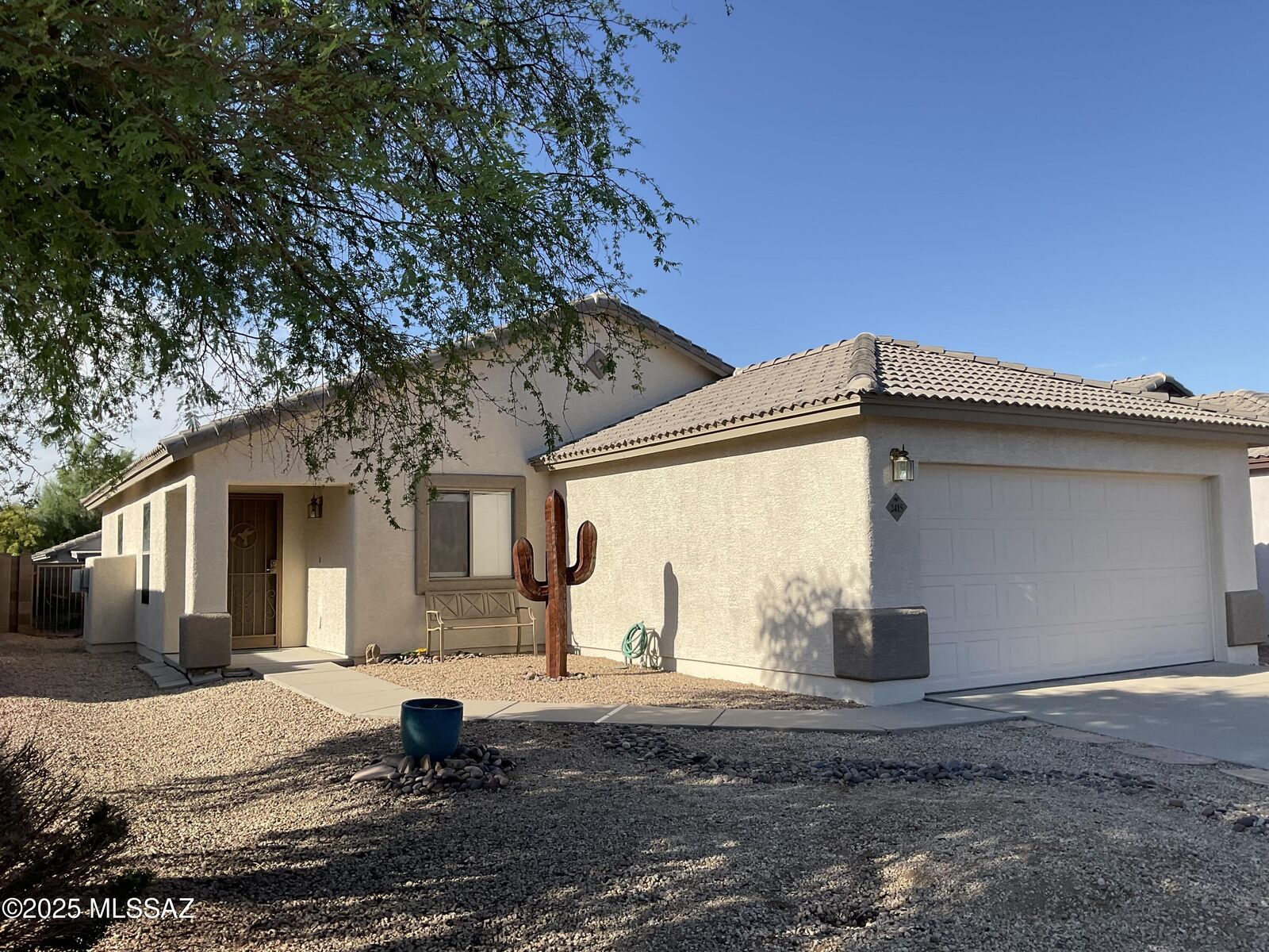 Property Photo: 2415 W Rousseau Street AZ 85741