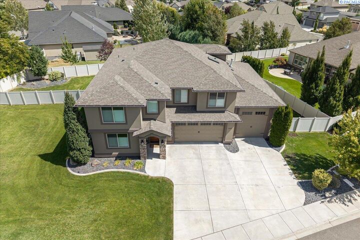 Property Photo:  1644 Molly Marie Ave  WA 99352 