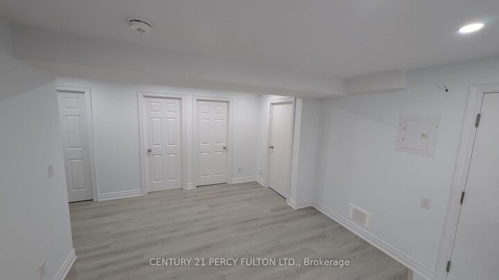 Photo de la propriété: 28 Rouge Bank Drive ON L3S 4C7