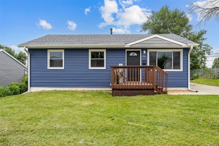 Property Photo: 4541 Midway Drive NW IA 52405