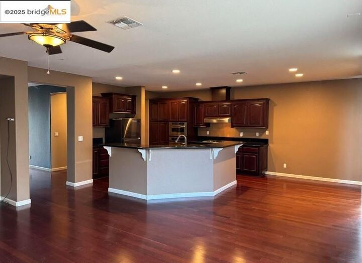 Property Photo:  6160 Seneca Cir  CA 94505 