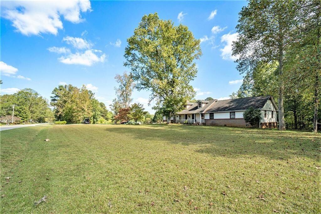 Property Photo: 1736 Pleasant Grove Road GA 30179