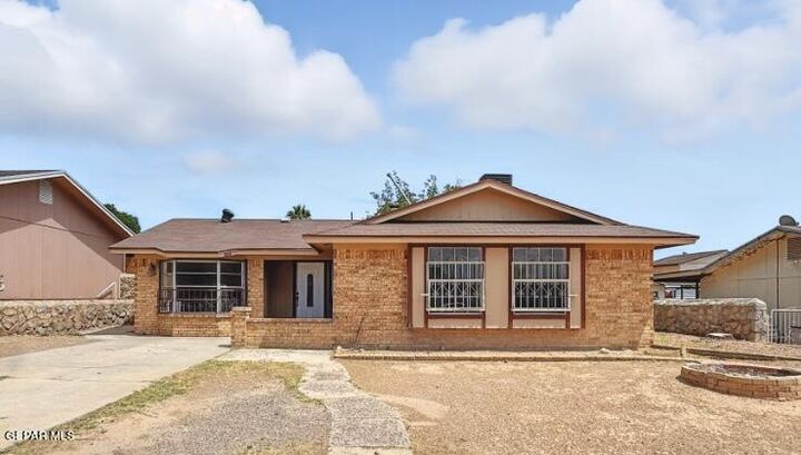 1604 James Chisum Drive  El Paso TX 79936 photo