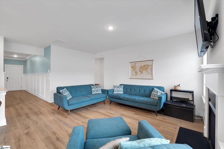 Property Photo: 203 Allenby Lane SC 29680