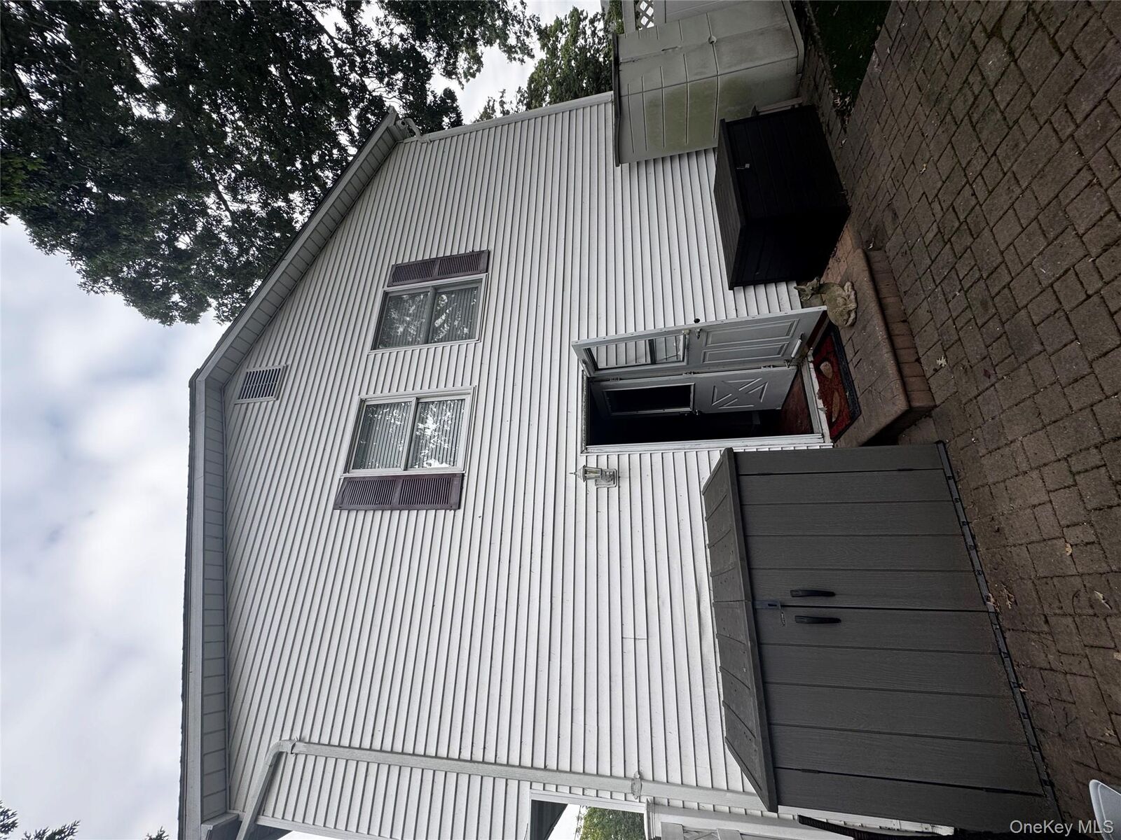 Property Photo:  10 Lloyd Street  NY 11934 