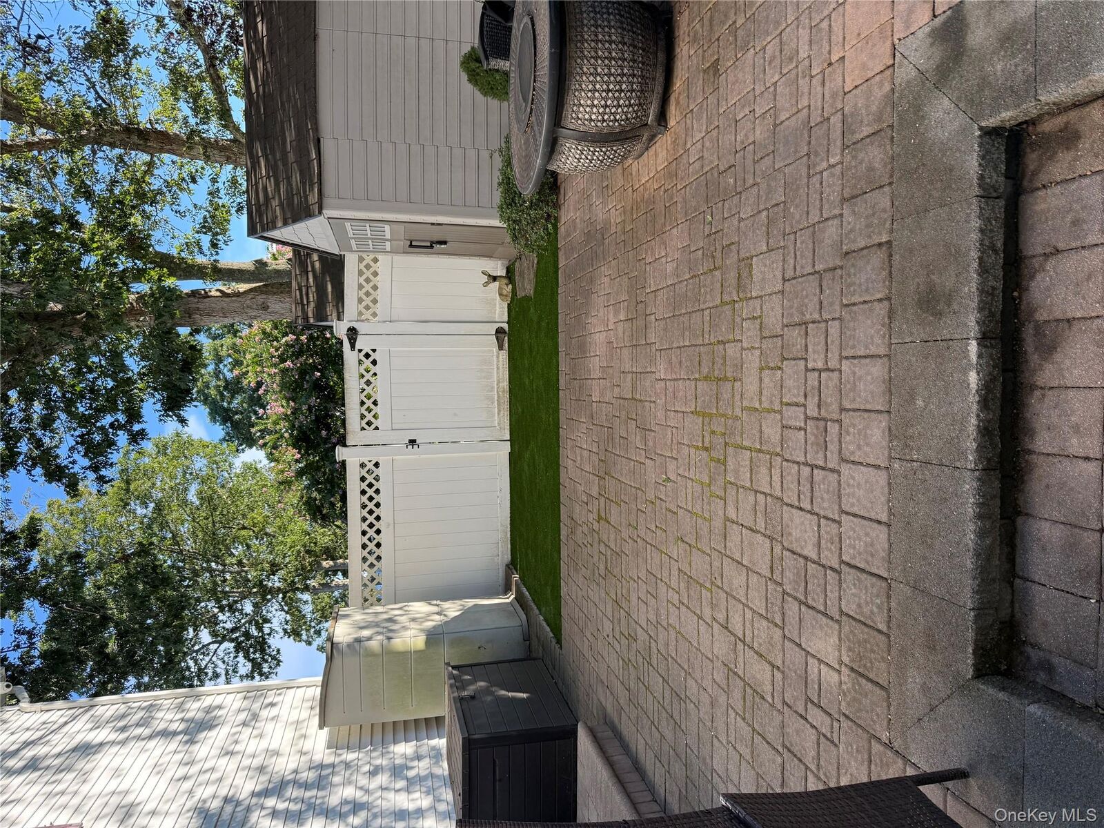 Property Photo:  10 Lloyd Street  NY 11934 
