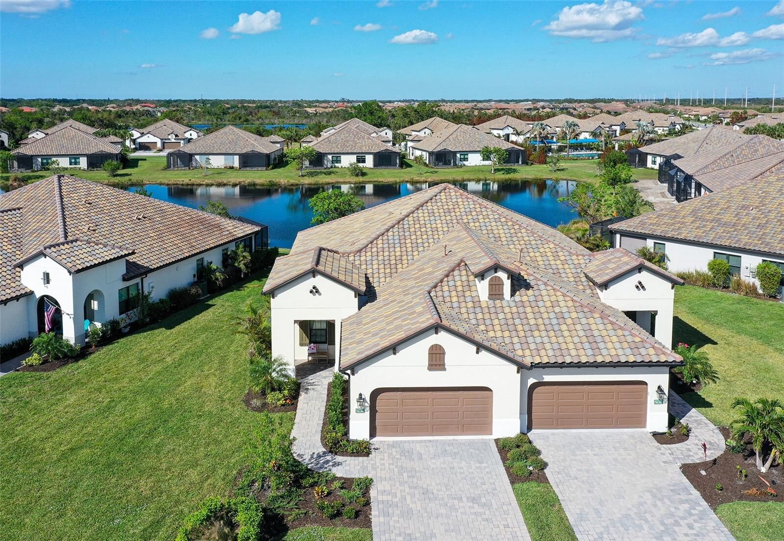 Property Photo: 27475 Janzen Court FL 34223