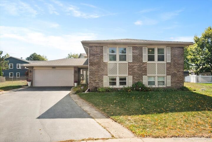 797 Geneva Circle  Elk Grove Village IL 60007 photo
