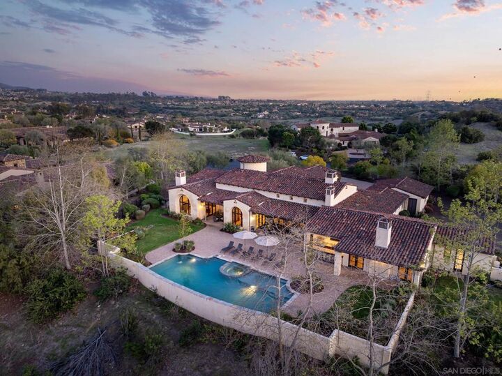 Property Photo: 7552 Montien Road CA 92127