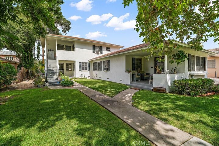 Property Photo:  1215 N Verdugo Road  CA 91206