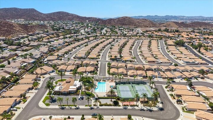 Property Photo:  28310 Calle Lustrosos  CA 92585 