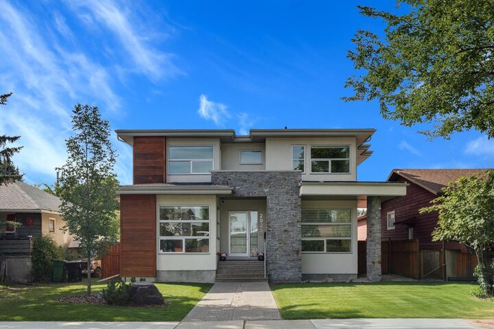 2025 51 Avenue SW  Calgary AB T3E 1J7 photo
