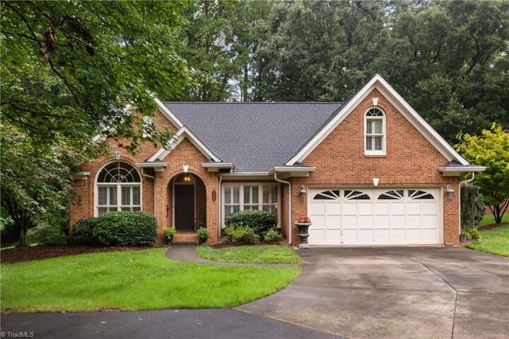 148 Wellesborough Road  Winston-Salem NC 27104 photo