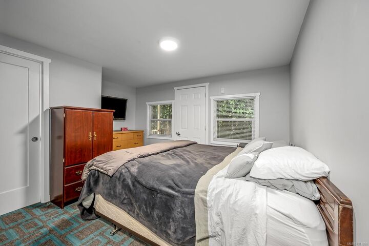 Property Photo: 2625 Mansfield Dr 28 BC V9N 2N2
