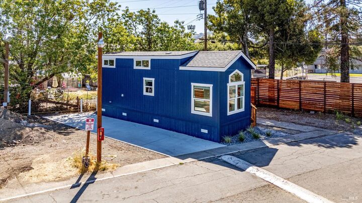 Property Photo: 101 Colgan Avenue 2 CA 95404