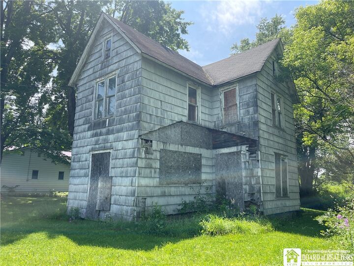 Property Photo: 1849 S Maple Avenue NY 14710