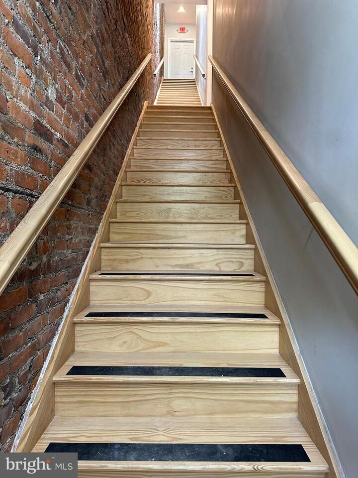 Property Photo: 6035 Germantown Avenue 3F PA 19144