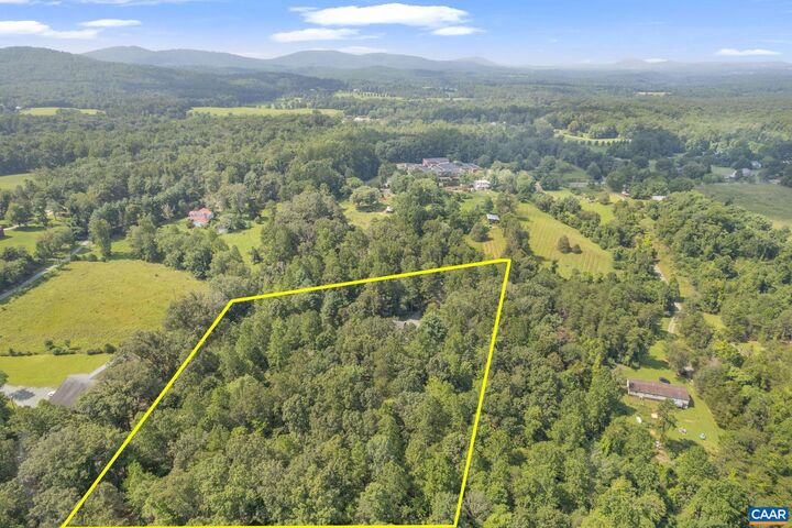 Property Photo: 3908 Stony Point Rd VA 22947