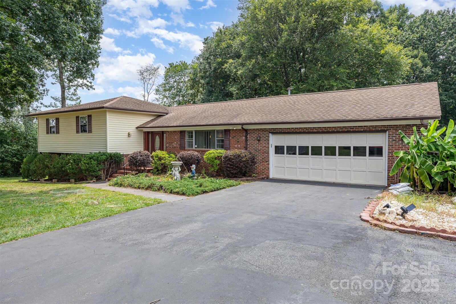 Property Photo:  9825 Hagers Road  NC 28078 