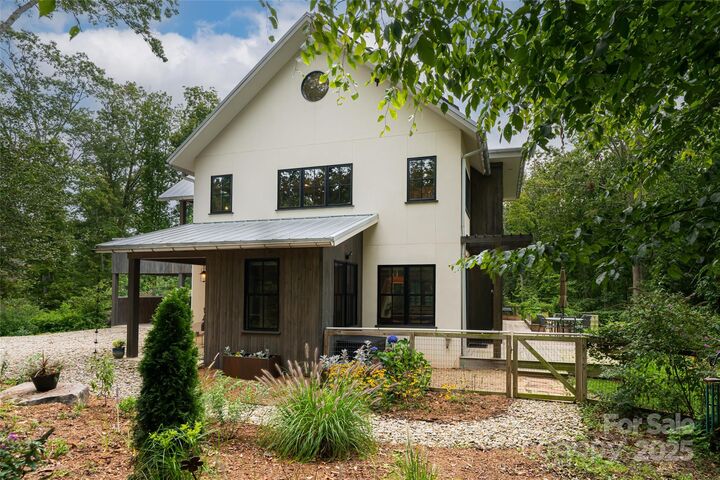 7 Bee Balm Way  Asheville NC 28804 photo